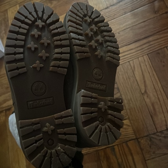 Timberland olive boots with faux fur size: 6.5 no box - Picture 7 of 8